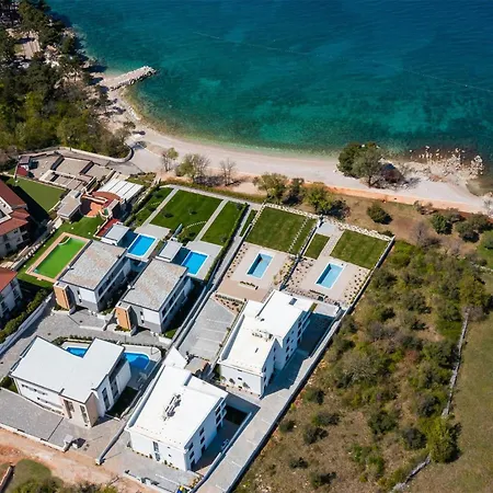 Holiday home In Zidarici With Wifi *
