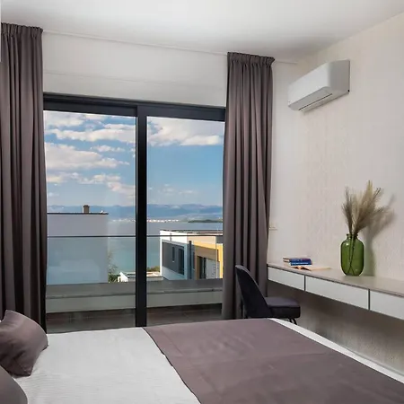 Awesome In Zidarici With Wifi 펜션 *